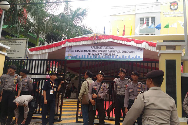 Ratna Sarumpaet Akui Dukung Demo Tolak Ahok di KPUD