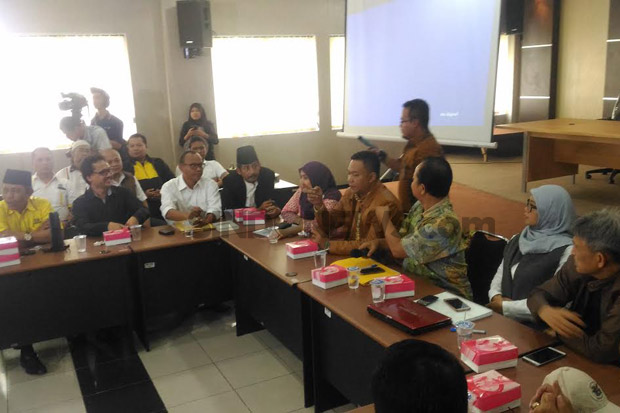KPU DKI Gelar Rapat Pleno Soal Verifikasi Pasangan Cagub