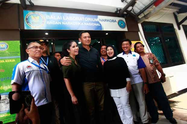 Datangi Pasar Klender, Agus Yudhoyono Dapat Curhatan Cabai Mahal