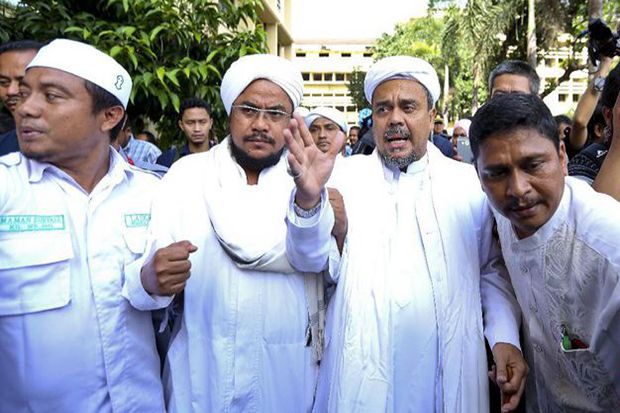 TNI Turut Bantu Pengamanan Pemeriksaan Habib Rizieq