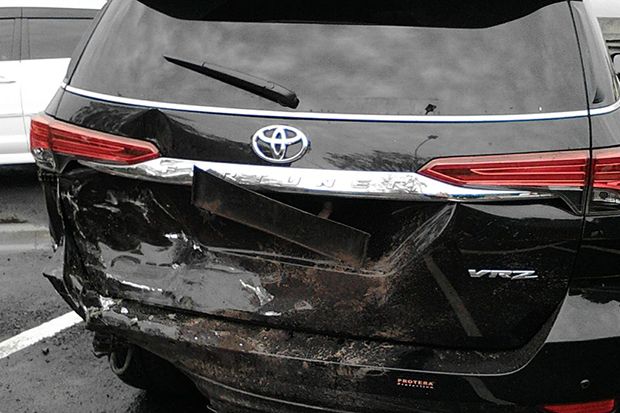 Kecelakaan Beruntun Kendaraan Wali Kota Bekasi Akibat Kurang Jaga Jarak Aman
