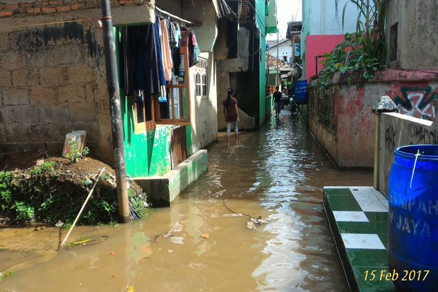 Hari Pencoblosan Gubernur DKI, Kalibata Direndam Banjir