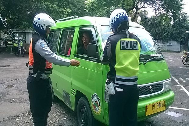 Polisi Banyak Temukan Angkot Bodong Beroperasi di Bogor