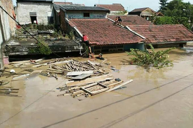 Banjir di Bekasi Meluas, Kini 14 Perumahan Terendam