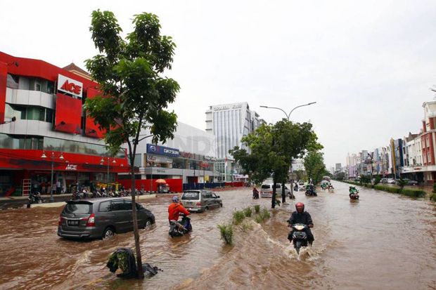 Hingga Dini Hari, 3.325 Warga Jakarta Korban Banjir Masih Mengungsi