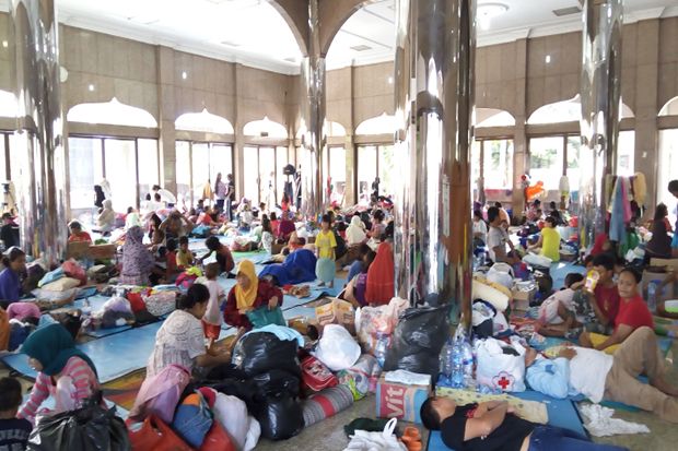 Pengungsi Banjir Cipinang Melayu Capai 1.079 Jiwa