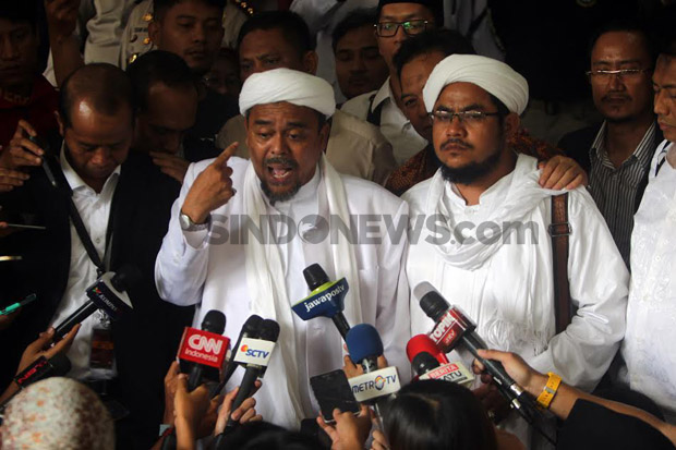 Kembali Mengolok-olok Al Maidah, Habib Rizieq Minta Hakim Menahan Ahok