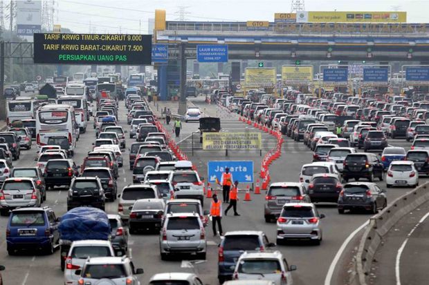 234 Ribu Kendaraan Tinggalkan Jakarta via GT Cikarang Utama