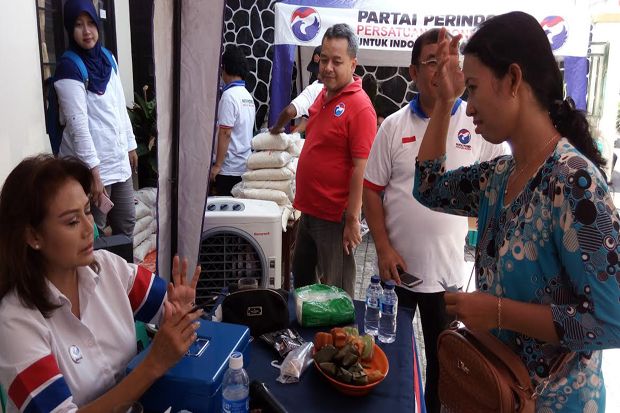Warga Percetakan Negara Antusias Ikuti Bazar Kartini Perindo