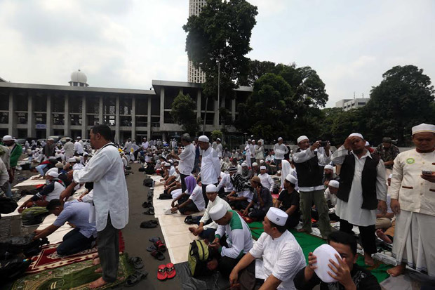 Peserta Aksi 55 Mulai Meninggalkan Masjid Istiqlal