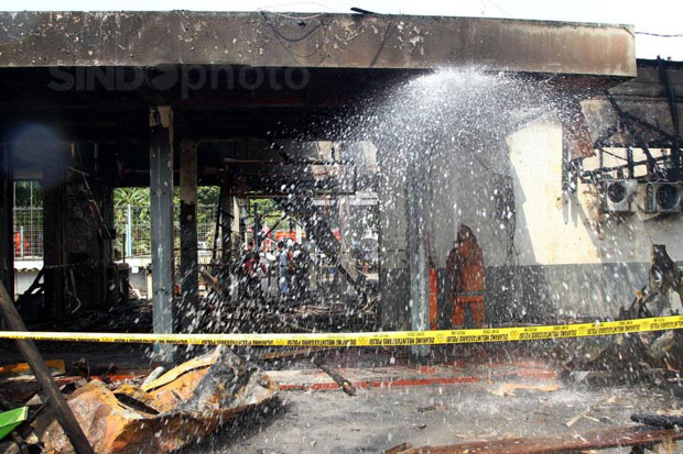 Pasar Induk Kramat Jati Terbakar, Kerugian Ditaksir Capai Rp2,7 M