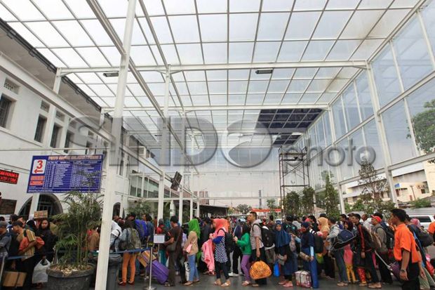 Arus Balik Lebaran, 37 Ribu Penumpang Tiba di Stasiun Senen dan Gambir