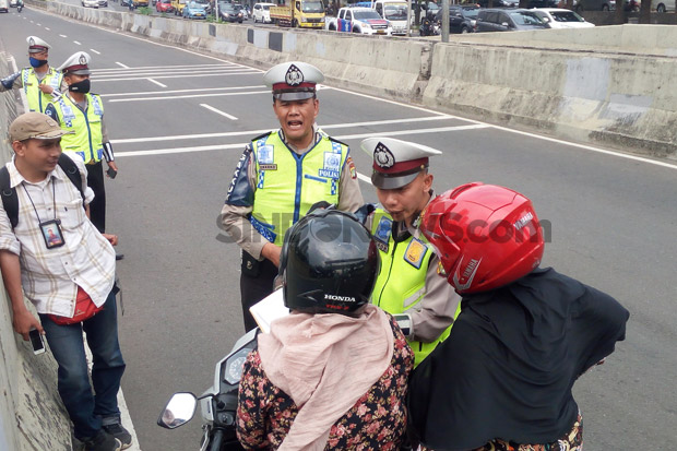 Polisi Kembali Razia Sepeda Motor di JLNT Casablanca