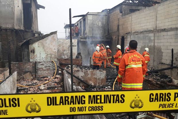 60 Rumah Kos di Kebayoran Lama Ludes Dilalap Api