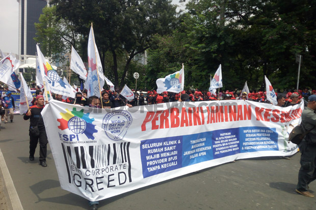 Aksi Demo, Buruh Sebut Upah Mereka Paling Rendah Se-Asia Pacific