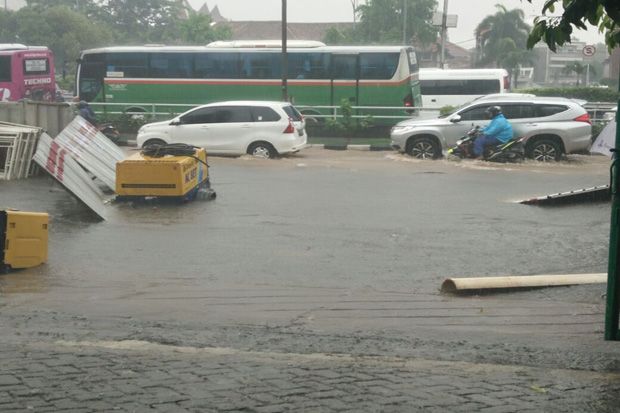 Jakarta Diguyur Hujan, Ini Titik-titik Genangan Banjir