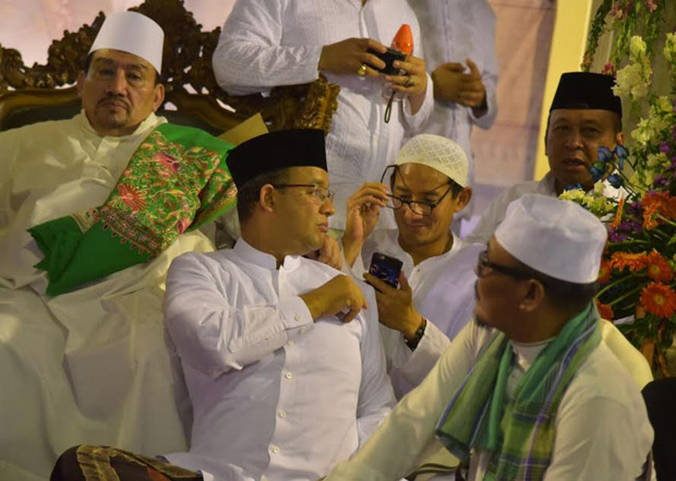 Jelang Dilantik, Anies-Sandi Doa Bersama di Masjid Sunda Kelapa