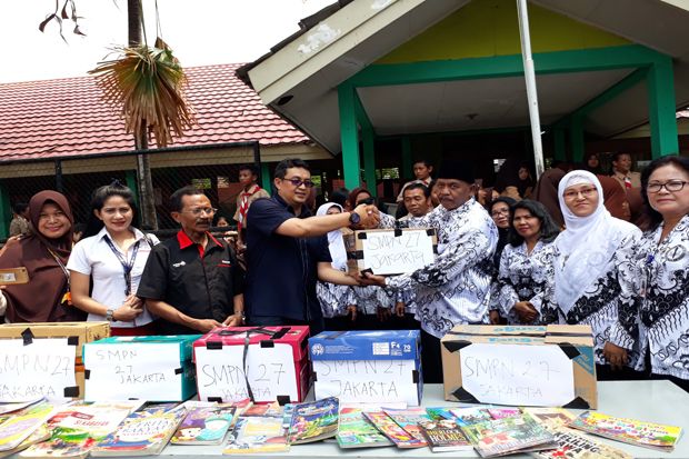MNC Group Terima Sumbangan Buku dari SMPN 27 Jakarta