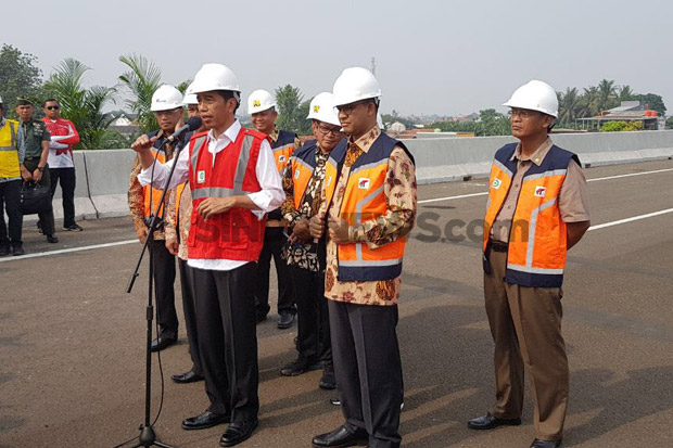 Jokowi Pastikan Tol Becakayu Sudah Beroperasi Besok