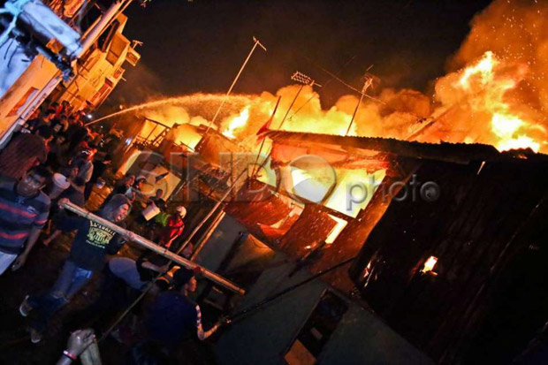Royal Terbakar, Camat Akan Cek Perizinan Pabrik di Tambora
