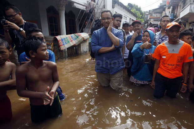 Tinjau Lokasi Banjir, Ini Kata Gubernur Anies Baswedan