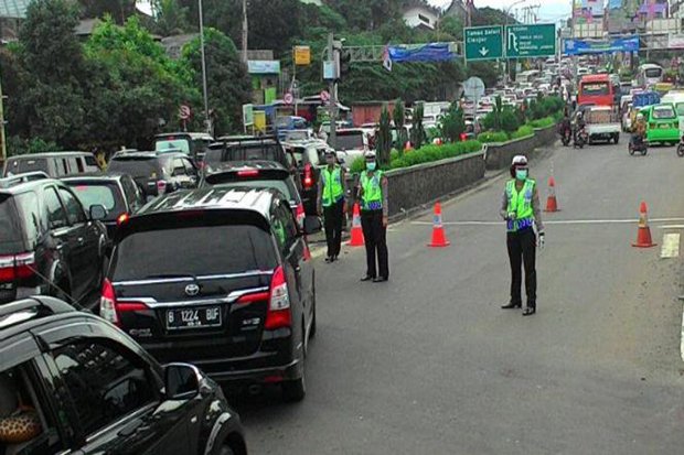 Polres Bogor Perbanyak Personel di Jalur Puncak