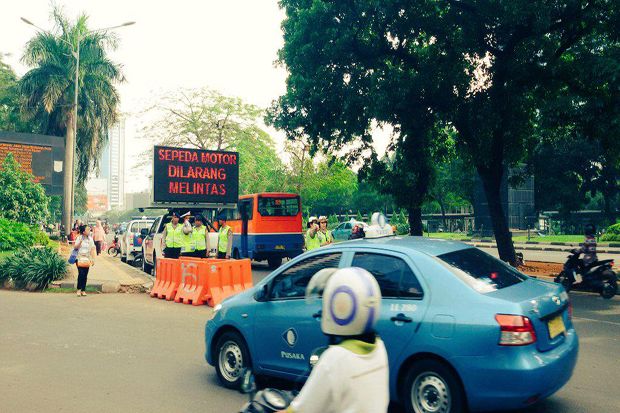 Putusan MA Soal Pencabutan Larangan Motor di MH Thamrin Wajib Ditaati