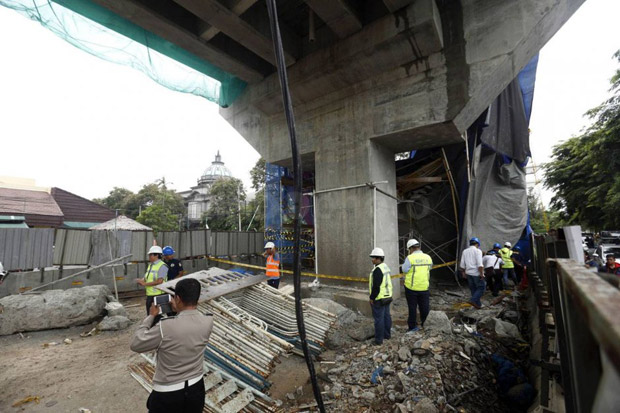 Korban Luka Beton LRT Ambruk Semuanya Pekerja Proyek
