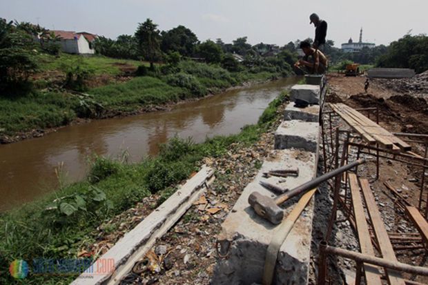 Atasi Banjir, Pengamat: Seharusnya Naturalisasi 13 Sungai Bukan Betonisasi