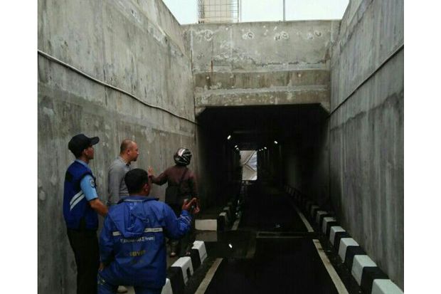 Rembesan Air di Dinding Underpass Bandara Soetta Akibat Delatasi