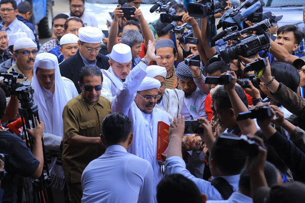 Alasan Habib Rizieq Batal Pulang ke Indonesia
