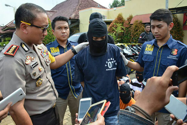 Lawan Polisi, Perampok Juragan Emas di Tangerang Ditembak