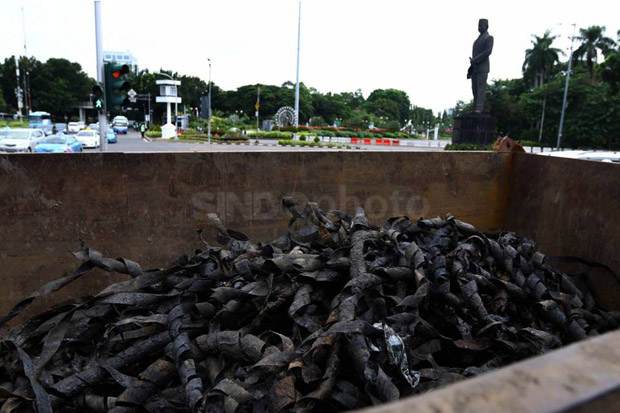 Hendak Lapor Polisi, DKI Kumpulkan Bukti-bukti Sampah Kulit Kabel