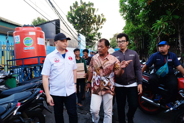 Relawan Arus Bawah Jokowi Salurkan Bantuan untuk Korban Kebakaran Kembangan