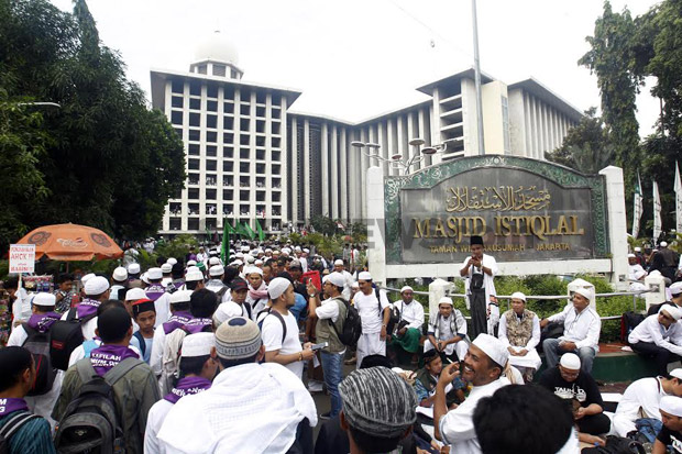 Massa Demo Sukmawati Soekarnoputri Sudah Berkumpul di Istiqlal