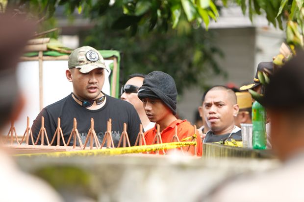 Pembunuh Pensiunan TNI AL Lakukan 24 Adegan Rekonstruksi