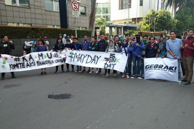 Ikut Aksi May Day, Puluhan Mahasiswa KAMU Disambut Massa KASBI