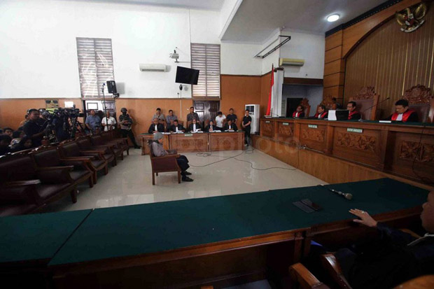 Hakim Jatuhkan Vonis Mati Terhadap Aman Abdurrahman