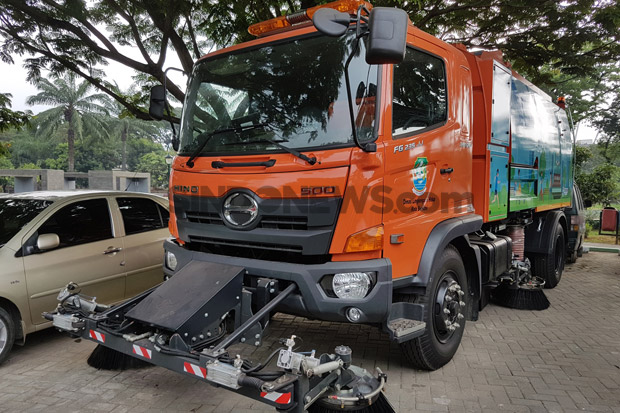 Jelang Asian Games, Pemkot Bekasi Beli 4 Unit Mobil Penyapu Jalan
