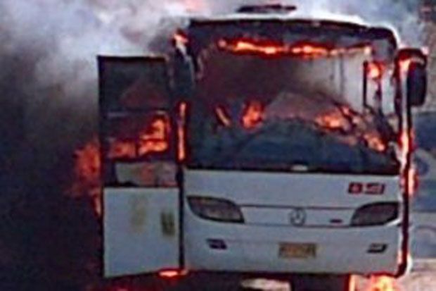 Bus Air Asia Terbakar di Apron Terminal 3 Bandara Soetta