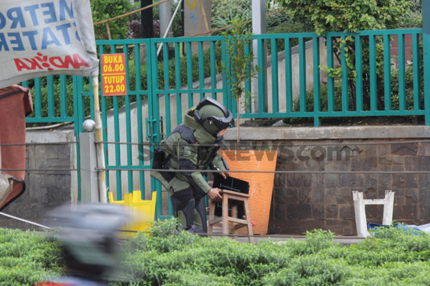 Benda Diduga Bom Ditemukan Dekat Wisma BNI 46 Jakarta