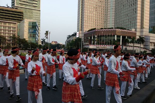 Jokowi hingga Anies Hadiri Pemecahan Rekor Poco-poco