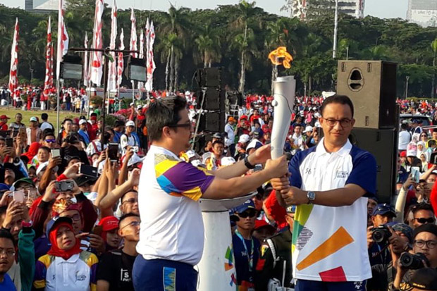 Anies Pimpin Hari Terakhir Kirab Obor Asian Games 2018 di Jakarta