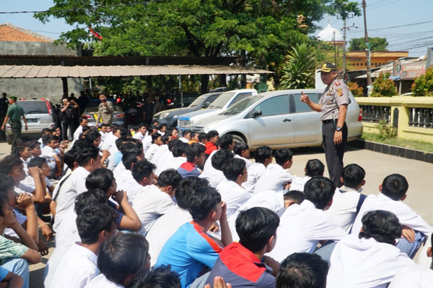 Hendak Tawuran, 98 Pelajar dari 5 Sekolah Diciduk Polisi