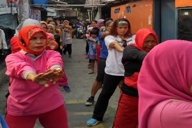 Senam Bersama, Kader Perindo: Door to Door ke Masyarakat