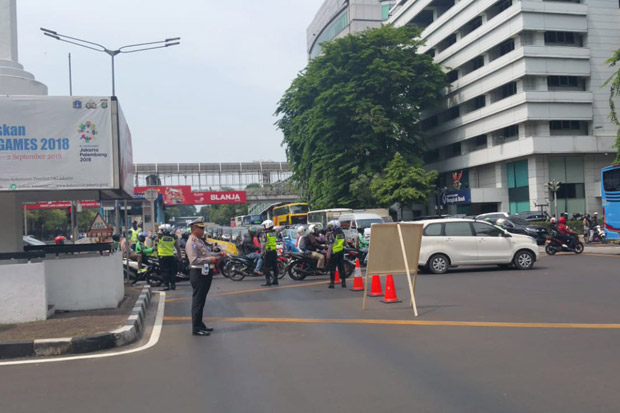 Dipenuhi Peserta Aksi Bela Tauhid, Jalan Medan Merdeka Barat Ditutup