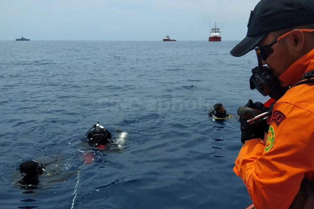 Penyelam Sipil yang Mencari Pesawat Lion Air Meninggal Dunia