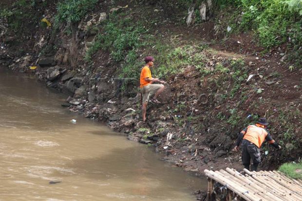 5.652 Bangunan di Kota Bogor Buang Sampah ke Sungai Ciliwung