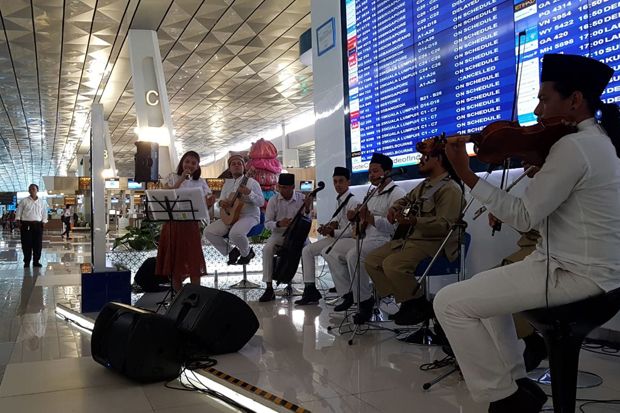 Sambut Hari Pahlawan, Bandara Soetta Suguhkan Musik Keroncong