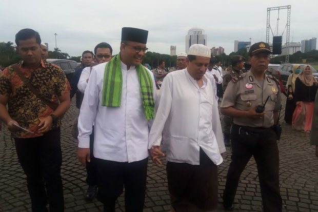 Maulid Nabi, Gubernur Anies Keliling Jakarta